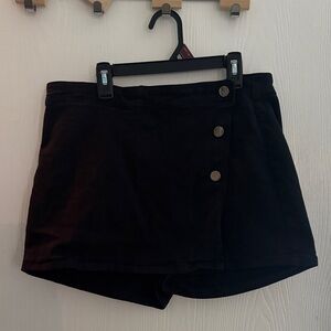 Chic Black Women's Skorts with Button Accents